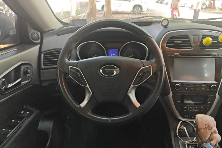 Used GAC Trumpchi GS5 2013 1.8T Automatic Two-Wheel Drive Elite Edition
