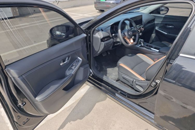 Used Nissan Sylphy 2023 1.6L CVT Black Gold Edition Driver Seat