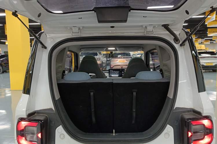 Used Geely Galaxy Panda 2023 Panda Mini 200km Dynamic Bear Trunk