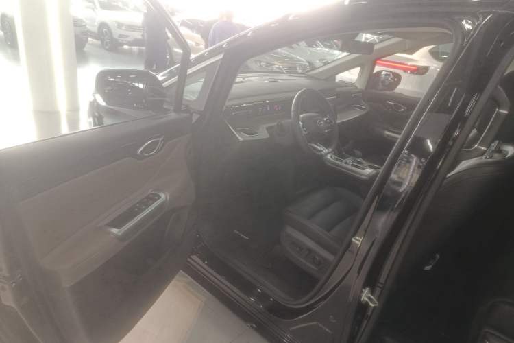 Used GAC Trumpchi E8 2024 Honor Series 2.0L Honor Edition Driver Seat