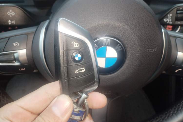 Used BMW 2 Series Gran Tourer 2019 220i Luxury Sports Package Interior 1