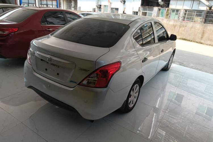 Used Nissan Sunny 2014 1.5XE Manual Elite Edition Rear Right 45 Deg