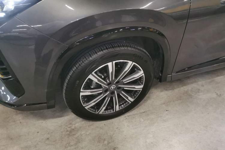 Used Changan CS75 PLUS 2025 Model, 3rd Generation Champion Edition 1.5T Jinghang Version
