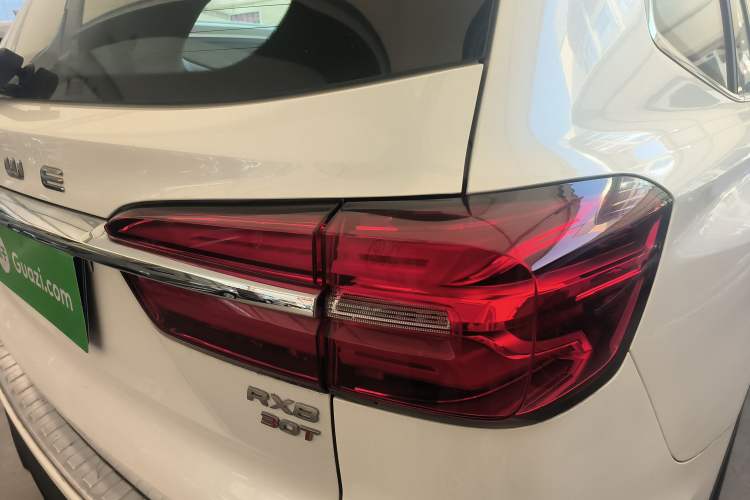 Used Roewe RX8 2019 30T Two-Wheel Drive Supreme Flagship Edition
