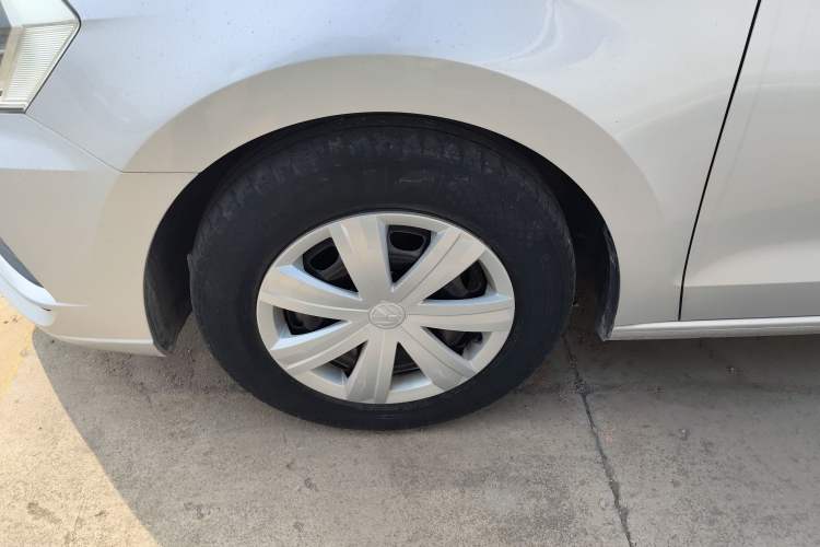 Used Volkswagen Jetta 2017 1.4L Manual Fashion Edition