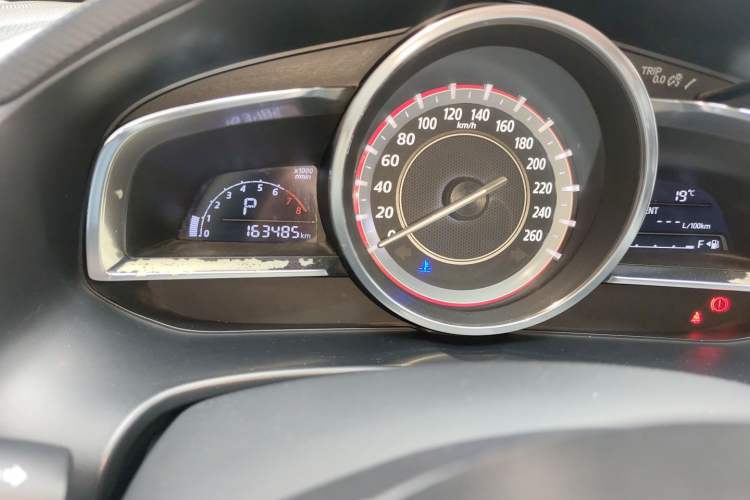 Used Mazda 3 Axela 2014 Sedan 2.0L Automatic Sport Model Odometer Close Up