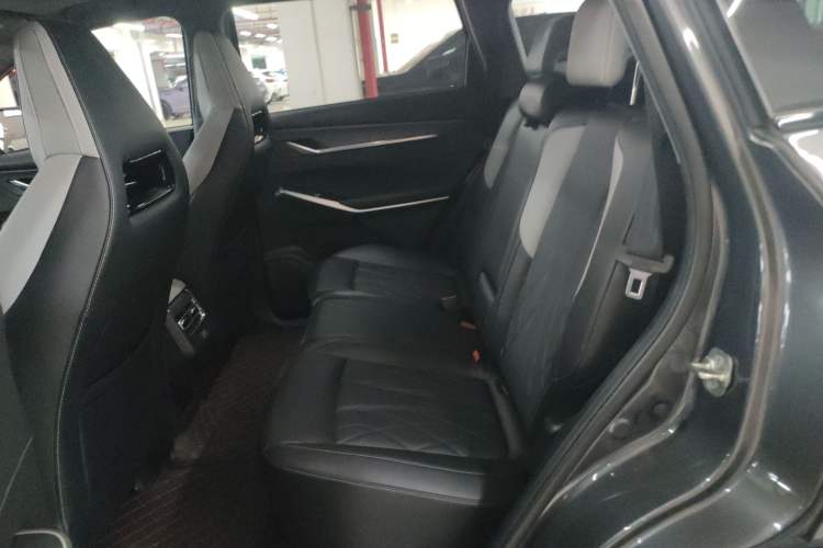 Used Changan CS75 PLUS 2024 3rd Generation Champion Edition 1.5T Intelligent Drive Dynamic Model
