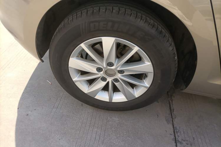 Used Volkswagen Golf 2016 1.6L Automatic Fashion Model