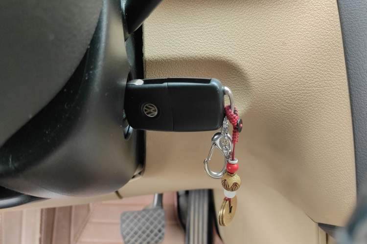 Used Volkswagen Touran 2011 1.4T DSG Zhiya Edition 5 Seats Vehicle Key