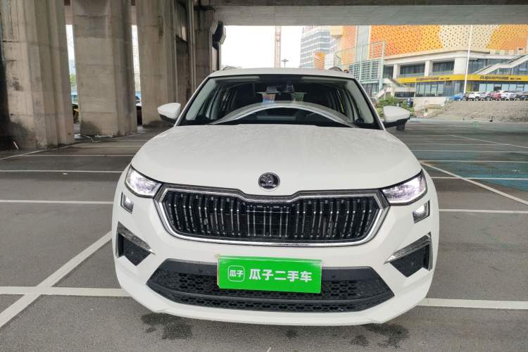 Used Skoda Kodiaq 2023 Facelifted TSI330 7-Seater Two-Wheel-Drive Luxury Edition Front