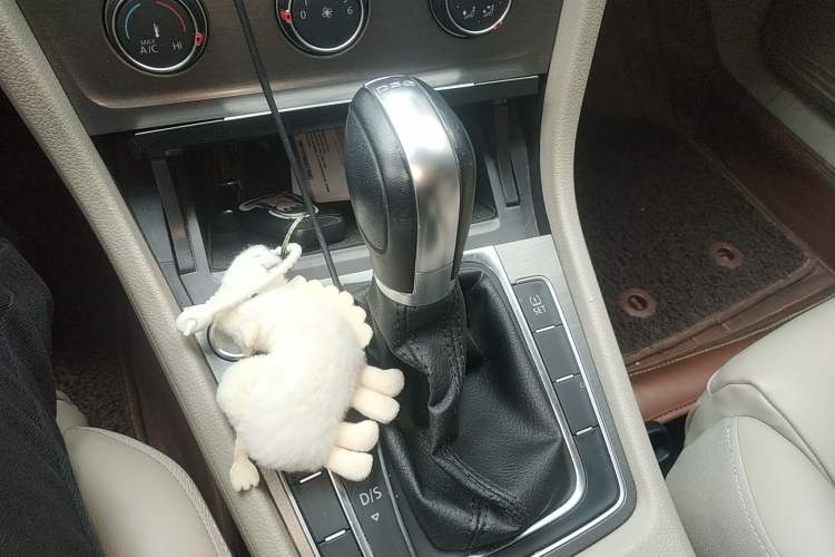 Used Volkswagen Golf 2014 1.4TSI Automatic Luxury Model
