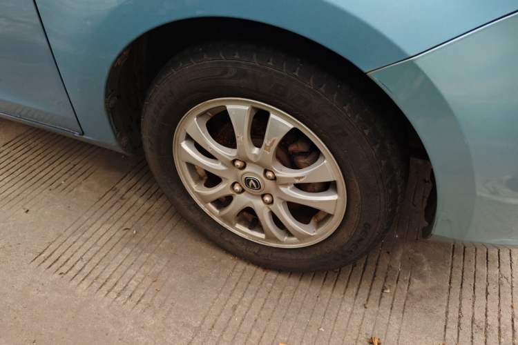 Used CHANGAN Alsvin V3 2012 1.3L Manual Luxury Version China IV Standard Right Front Wheel Hub