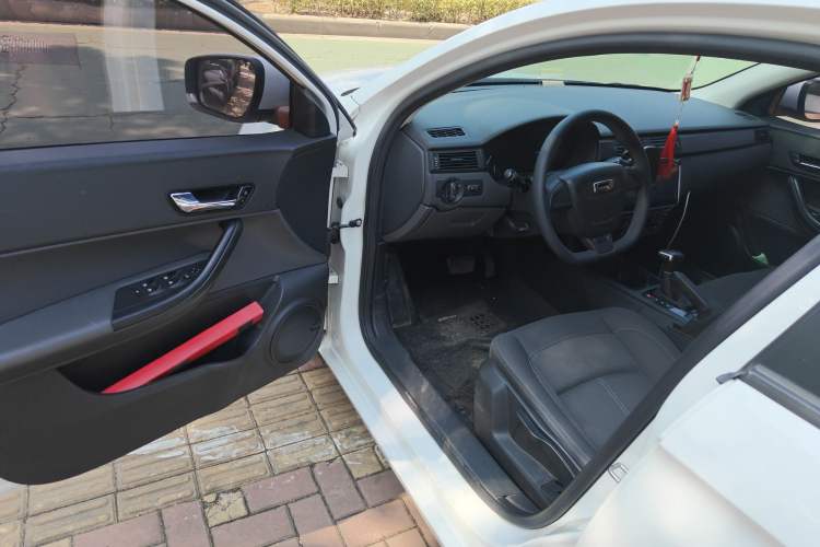 Used Qoros 3 2018 Sedan 1.6L Automatic Leading Model