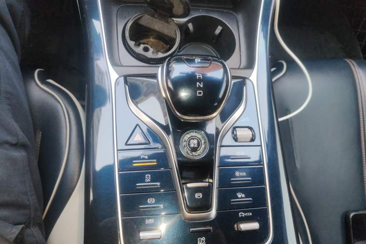 Used BYD Qin PLUS 2021 EV 500KM Luxury Model Gear Lever