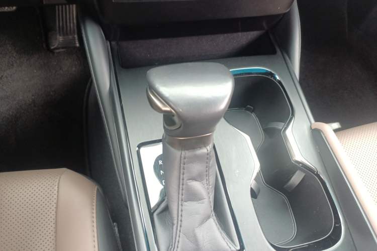 Used Lexus ES 2023 200 Excellence Edition Gear Lever