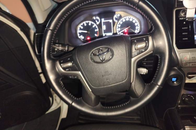 Used Toyota Prado 2018 3.5L Automatic TX-L with Rear-Mounted Spare Tire
