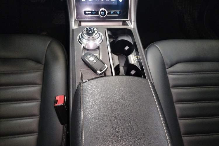 Used Ford Mondeo 2020 EcoBoost 200 Stylish Model Gear Lever