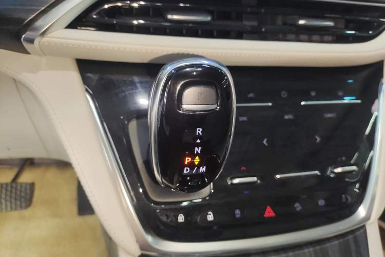 Used Buick GL8 2023 ES Lu Zun Comfort Model