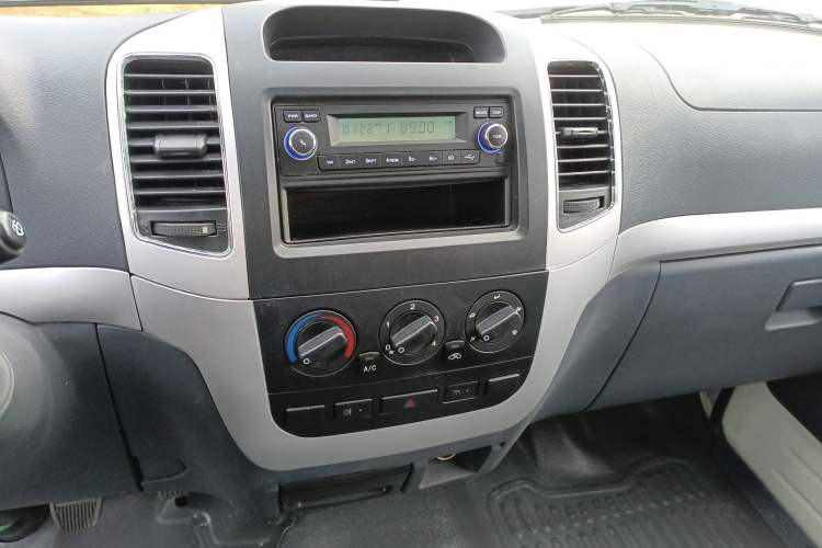 Used King Long Golden Way 2021 2.2L Jiemu Van High Roof V22H