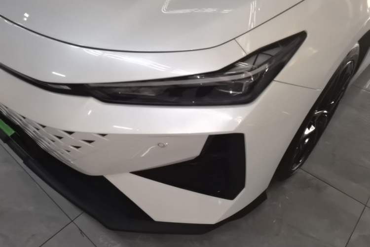 Used CHANGAN UNI-V 2024 1.5T Prestige Edition
