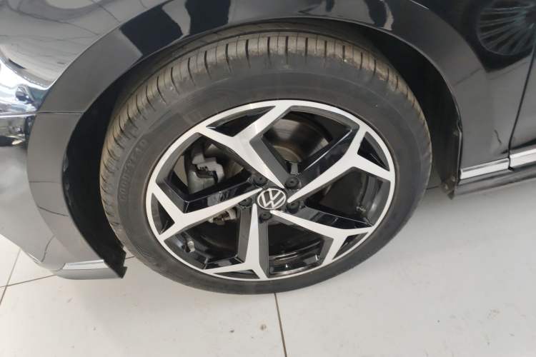 Used Volkswagen Magotan 2023 2 Million Units Limited Edition 330TSI DSG Leading Version