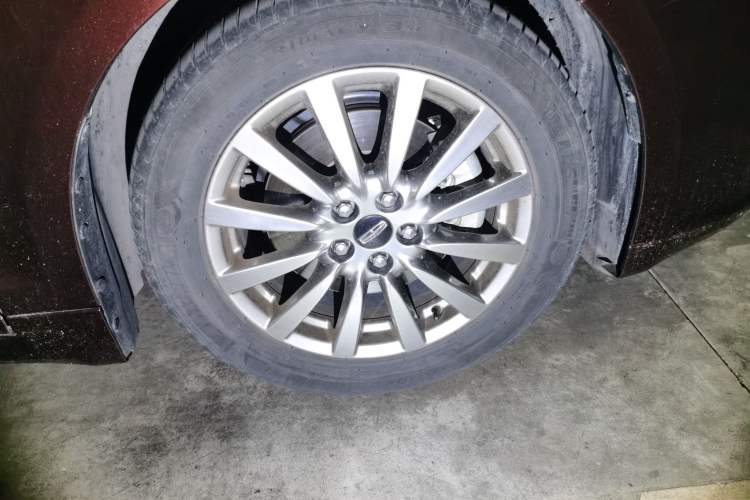 Used Lincoln MKZ 2019 2.0T Luxury Edition China VI Right Front Wheel Hub