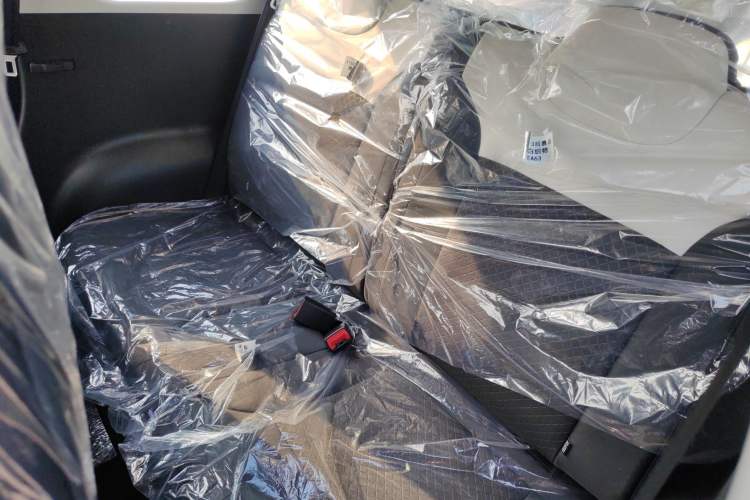 Used CHANGAN NEVO Lumin 2026 Model Treasure Edition 205km Passionate Beige Ningde
