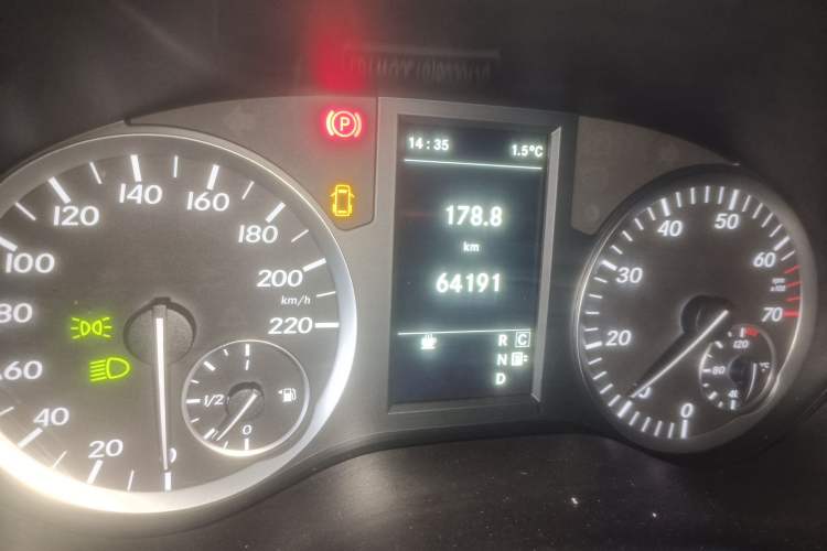 Used Mercedes-Benz Vito 2018 2.0T Business Version China V Emission Standard