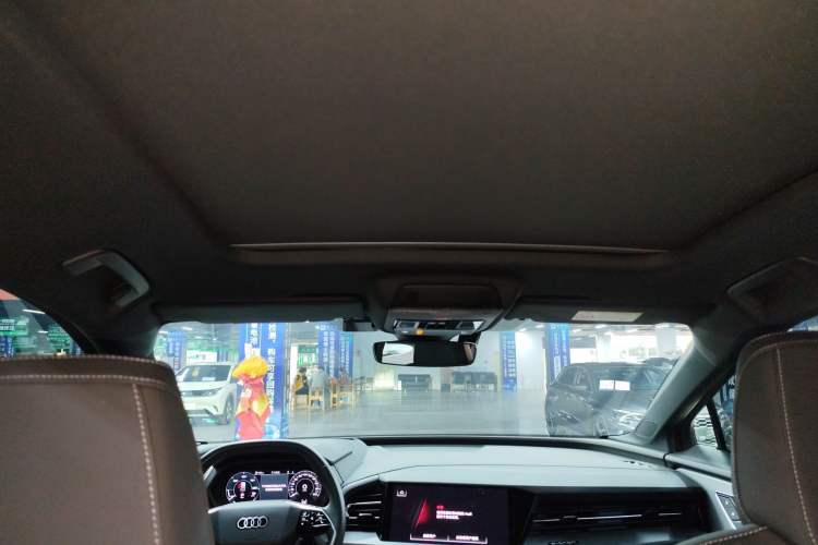 Used Audi Q5 e-tron 2023 40 e-tron Shining Edition Mecha Kit
