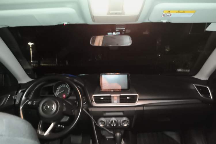 Used Mazda 3 Axela 2017 Sedan 1.5L Automatic Comfort Model China VI Standard
