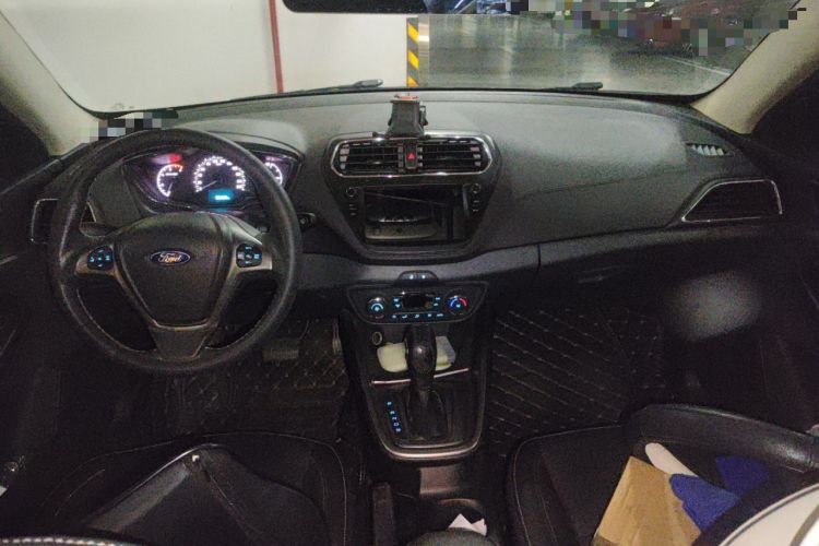 Used Ford Escort 2015 1.5L Automatic Fashion Model