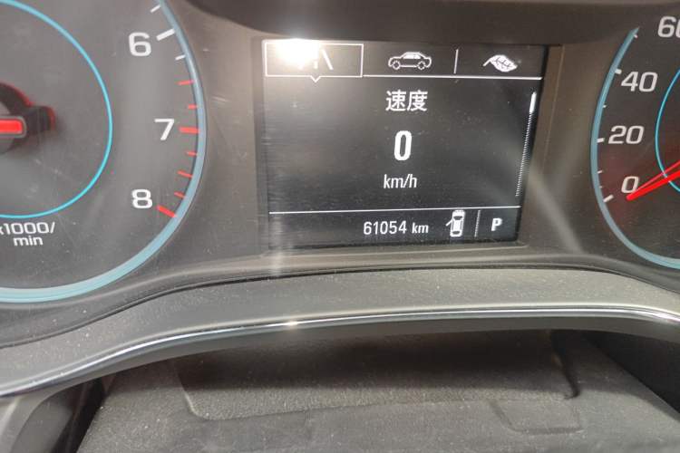 Used Chevrolet Cruze 2017 1.5L Automatic Pioneer Sunroof Edition Odometer Close Up