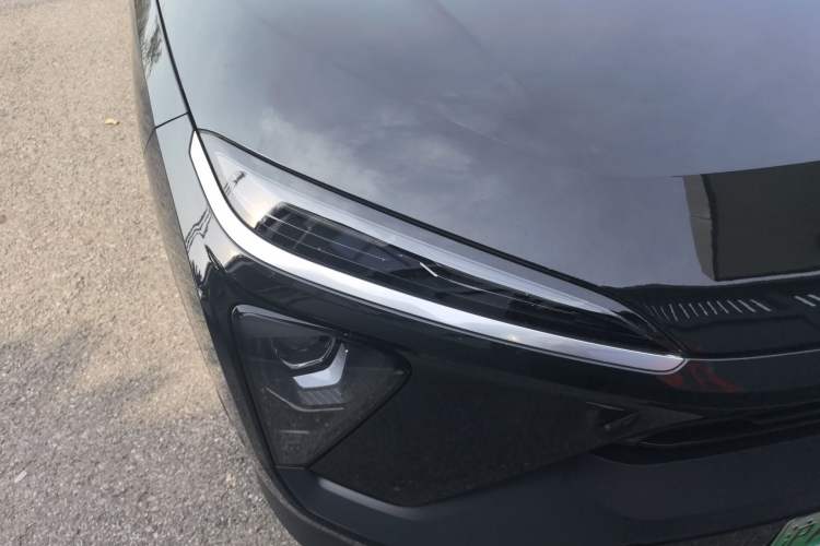 Used Nio EC6 2020 605 km Sport Edition Right Front Headlight