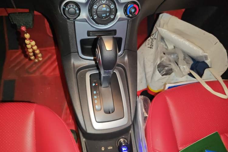 Used Ford Fiesta 2013 Hatchback 1.5L Automatic Prestige Model Gear Lever