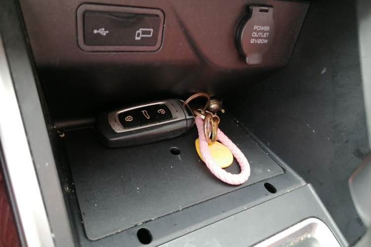 Used Geely Auto Vision X3 2020 1.5L CVT Luxury Model