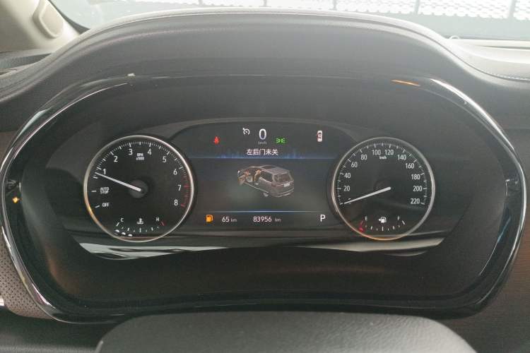 Used Buick GL8 2023 Land Executive Class 652T Luxury Model
