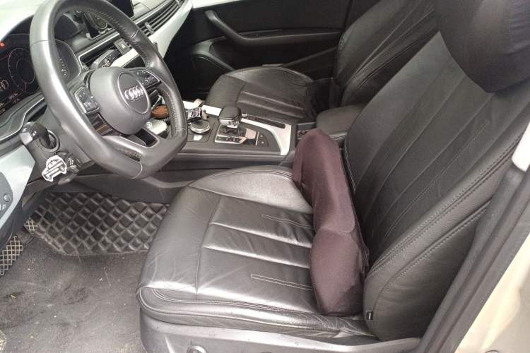 Used Audi A4L 2019 40 TFSI Fashion Edition China VI Emission Standard