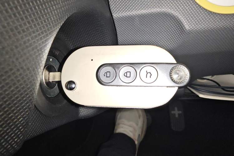 Used Wuling Hongguang MINIEV 2022 Macaron Premium Model – Lithium Iron Phosphate