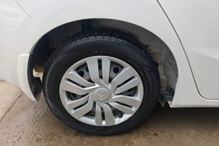 Used Honda Fit 2016 1.5L LXS CVT Comfort Sunroof Version Right Rear Wheel Hub