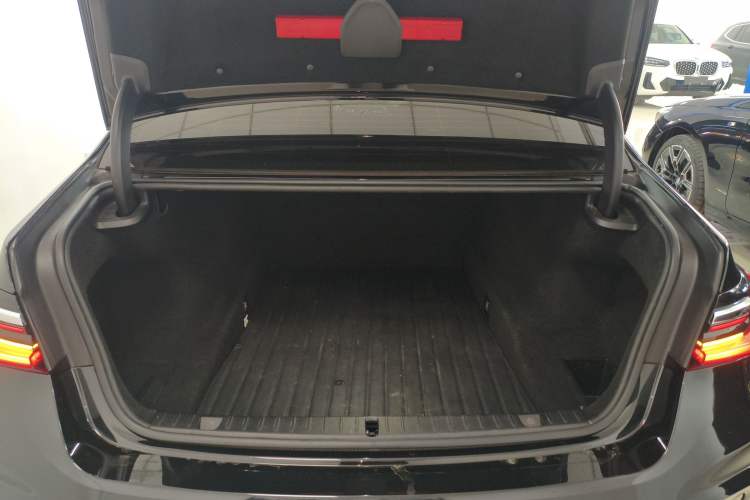 Used BMW 7 Series 2019 Restyled 740Li Leading Edition M Sport Package Trunk