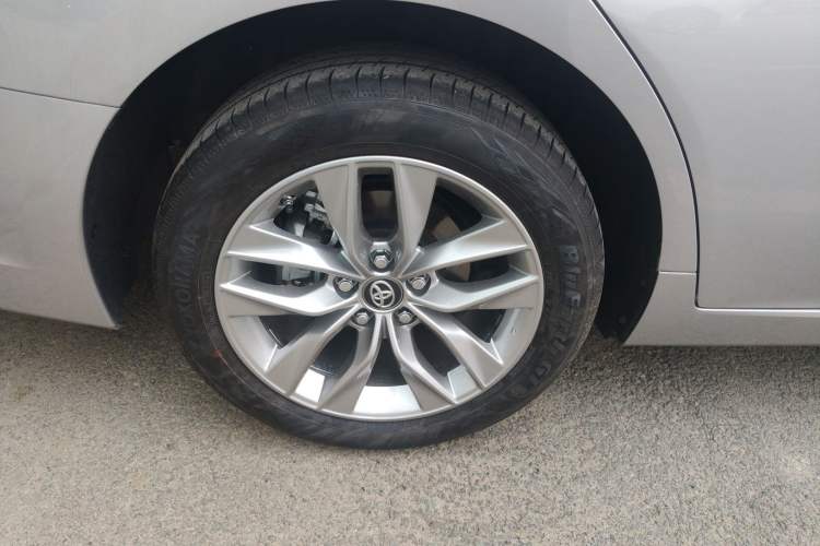 Used Toyota Avalon 2019 Dual-Engine 2.5L Luxury Edition China VI Standard Right Rear Wheel Hub