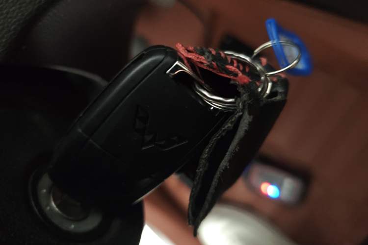 Used Wuling Hongguang 2018 1.5L S Comfort Model L2B Vehicle Key