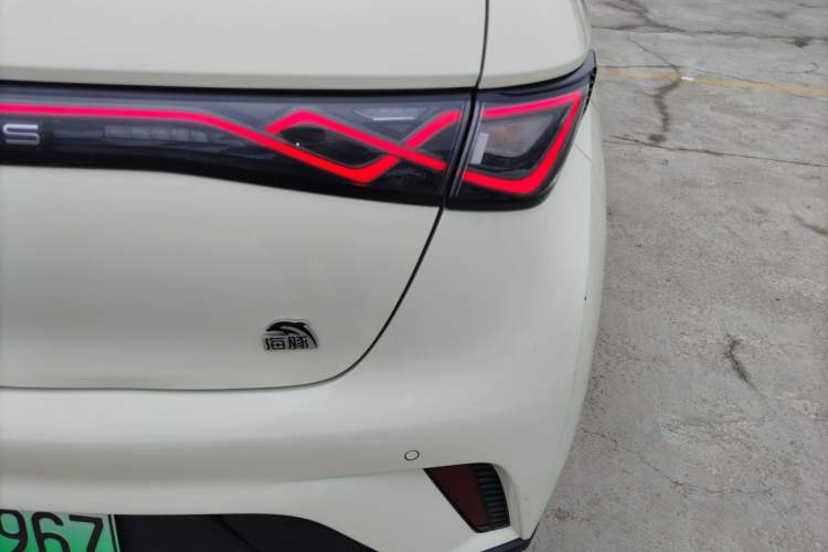 Used BYD Dolphin 2023 420 km Fashion Edition
