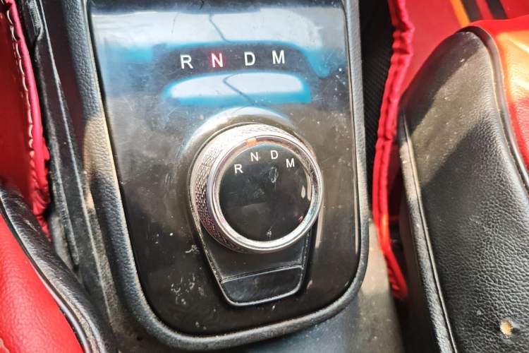 Used Baojun 310W 2018 1.5L Automatic Luxury Version China VI Emission Standard
