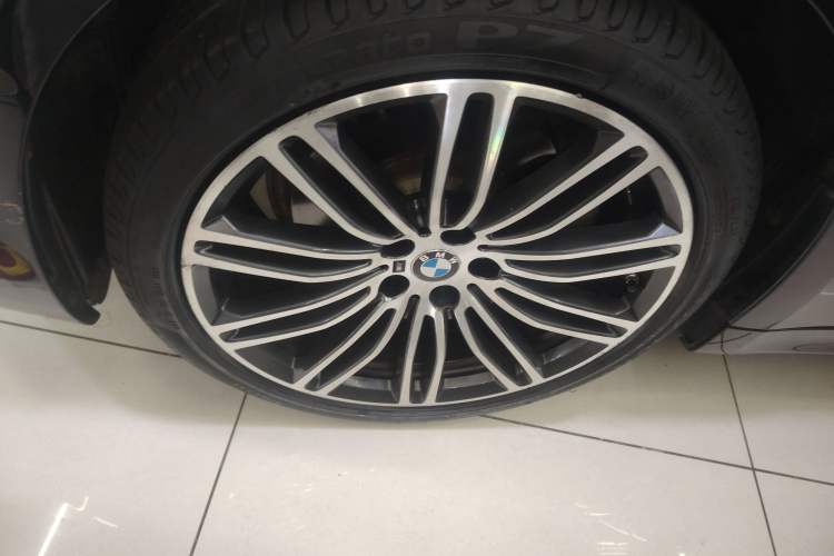 Used BMW 5 Series 2020 525Li M Sport Package