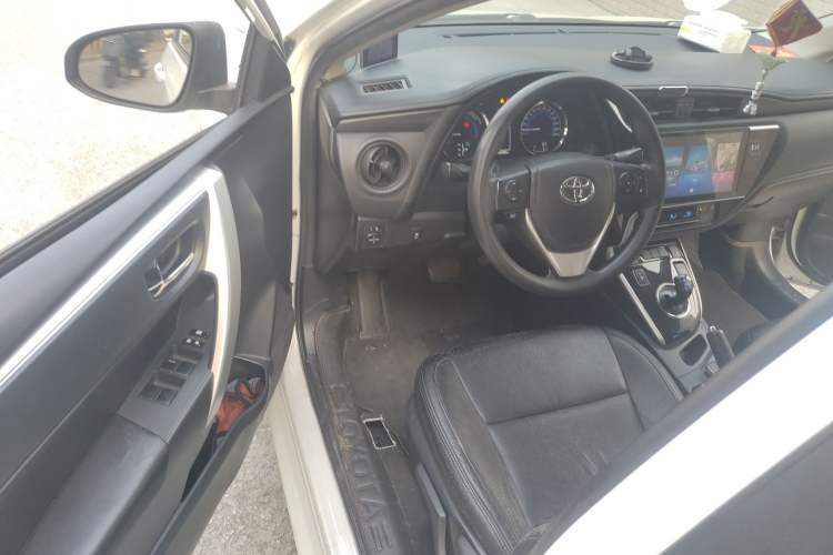 Used Toyota Levin 2017 Revised Dual-Engine 1.8H GS E-CVT Elite Sunroof Version China V Standard