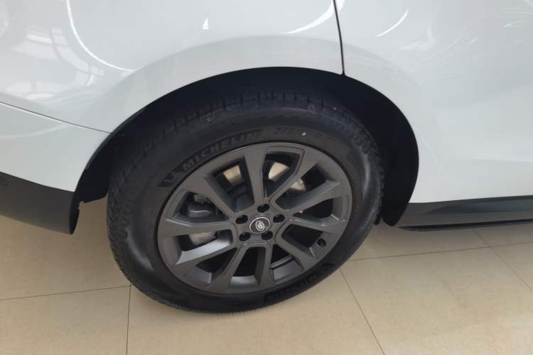 Used Land Rover Range Sport 2024 360 PS S Right Rear Wheel Hub