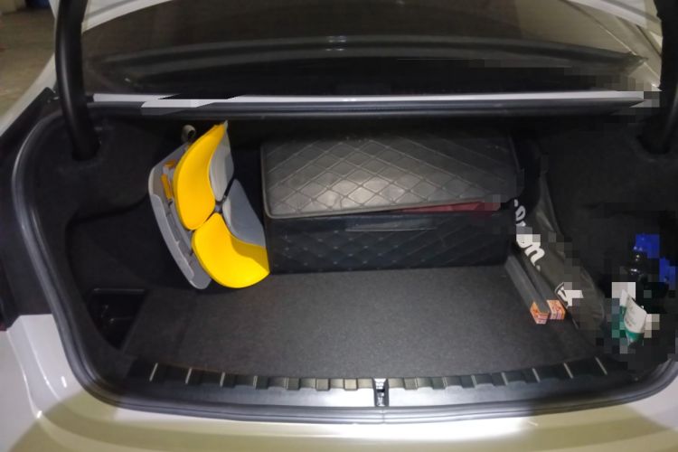 Used BMW 3 Series 2025 325i M Sport Package Trunk