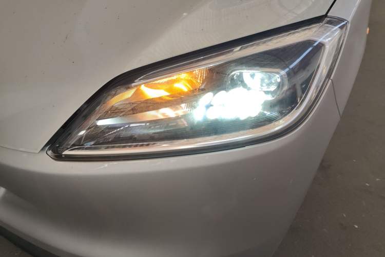 Used Wuling Hongguang New Energy 2024 All-Electric Model 300KM Practical Version
