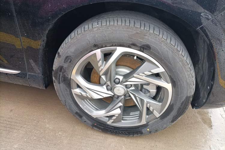 Used Hongqi HS3 PHEV 2024 PHEV 115km Jingwei Edition Right Front Wheel Hub